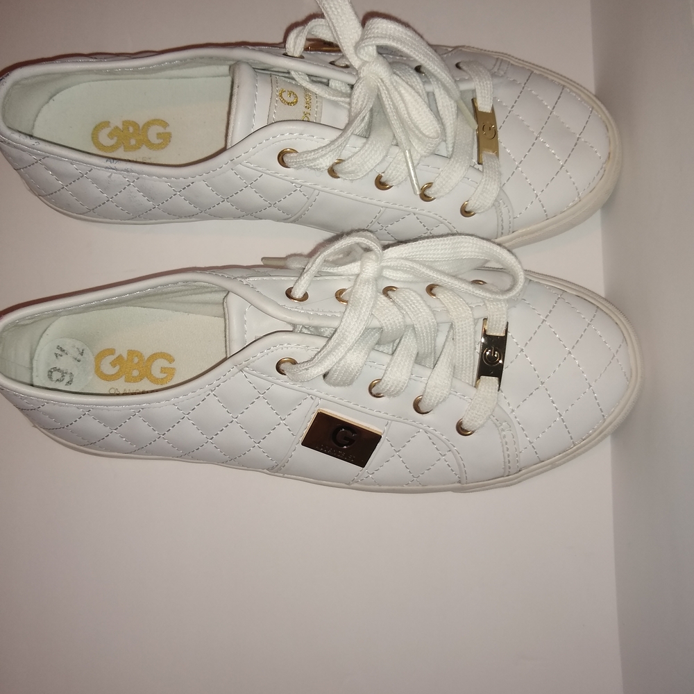 GBG Los Angeles Women's White Quilted Sneakers with Gold Accents